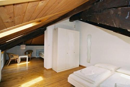 Ginia Bed & Breakfast 2*